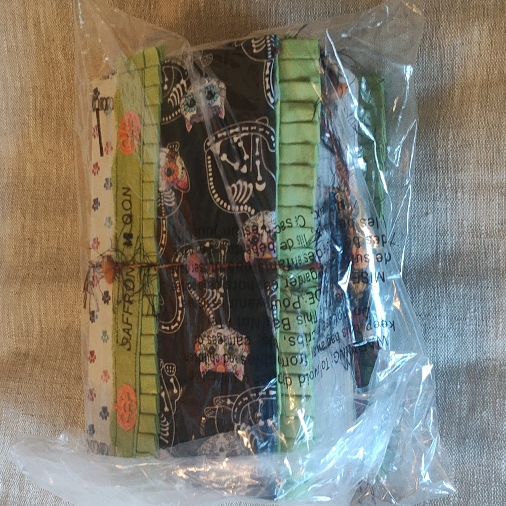 JOURNAL: MEOW-HALLOWEEN! HANDMADE, (NWOT) - Picture 3 of 13
